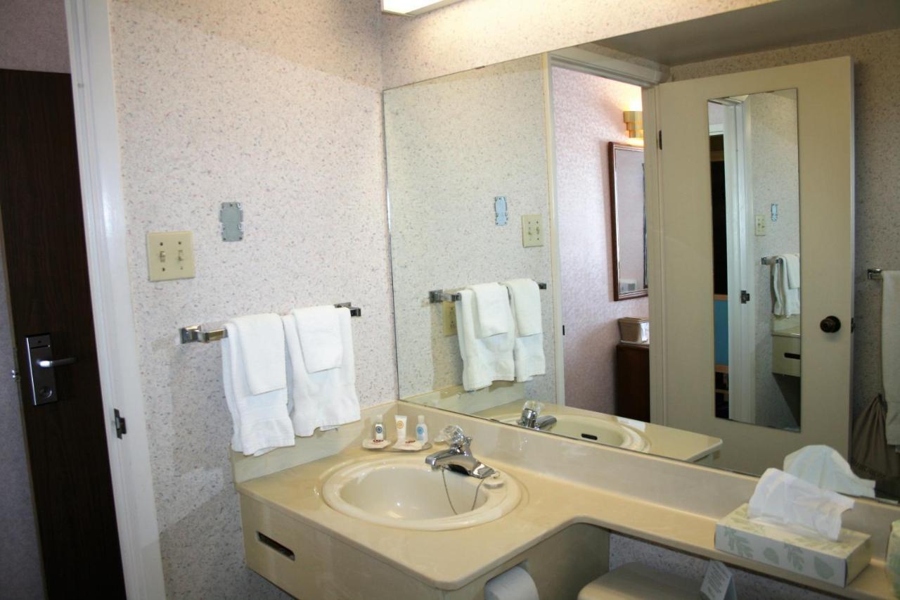 Comfort Inn Swift Current Exterior foto