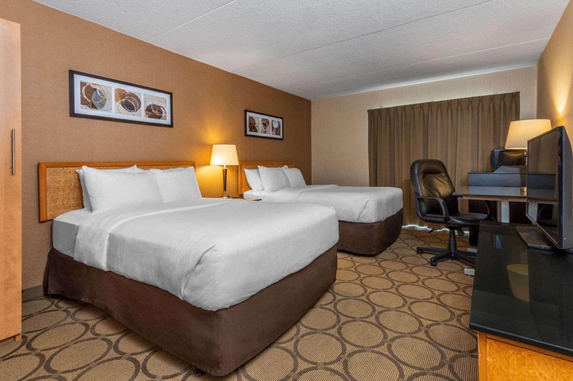 Comfort Inn Swift Current Exterior foto
