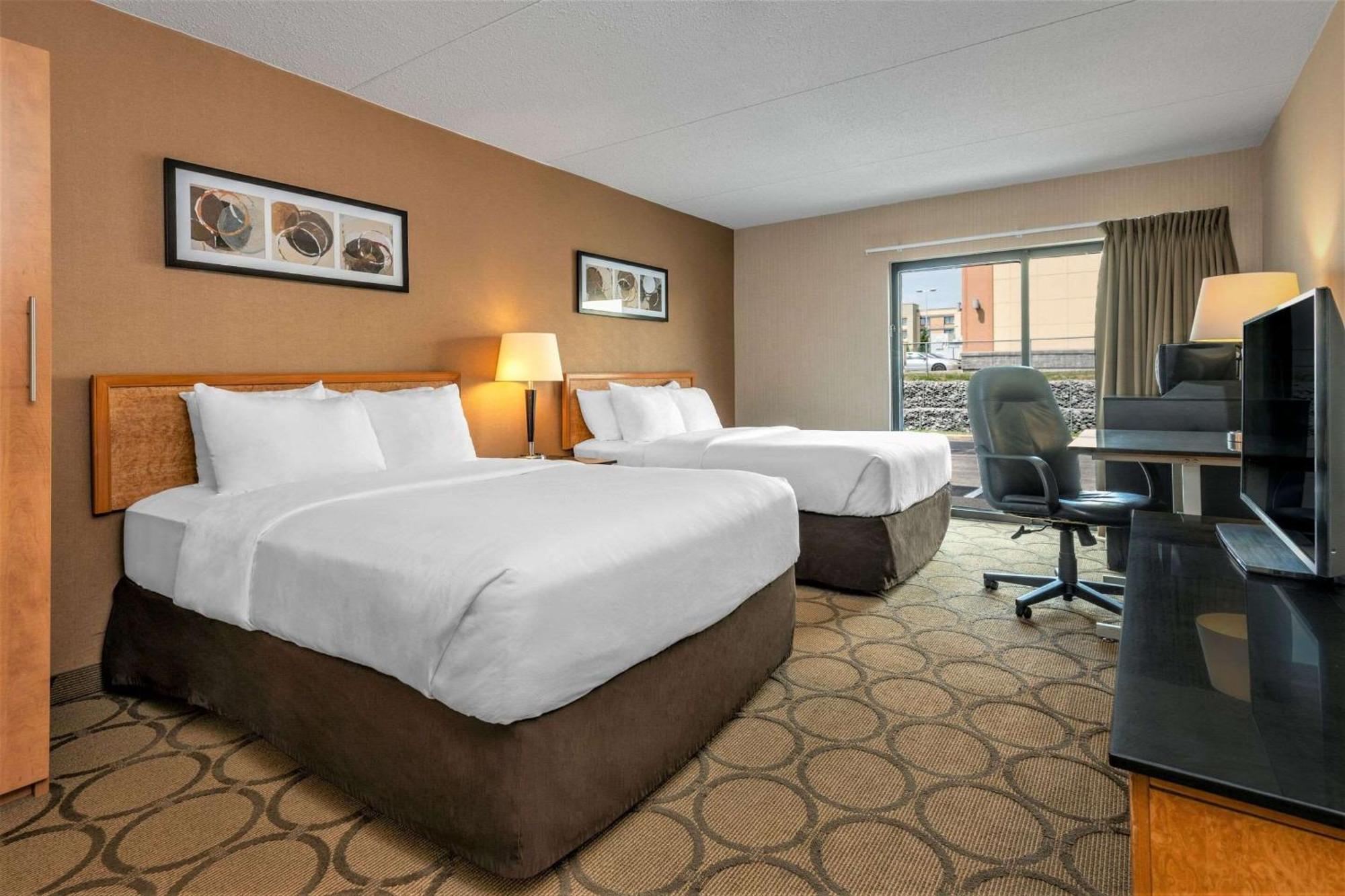 Comfort Inn Swift Current Exterior foto